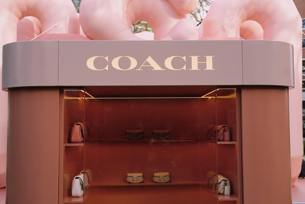 Coach 1