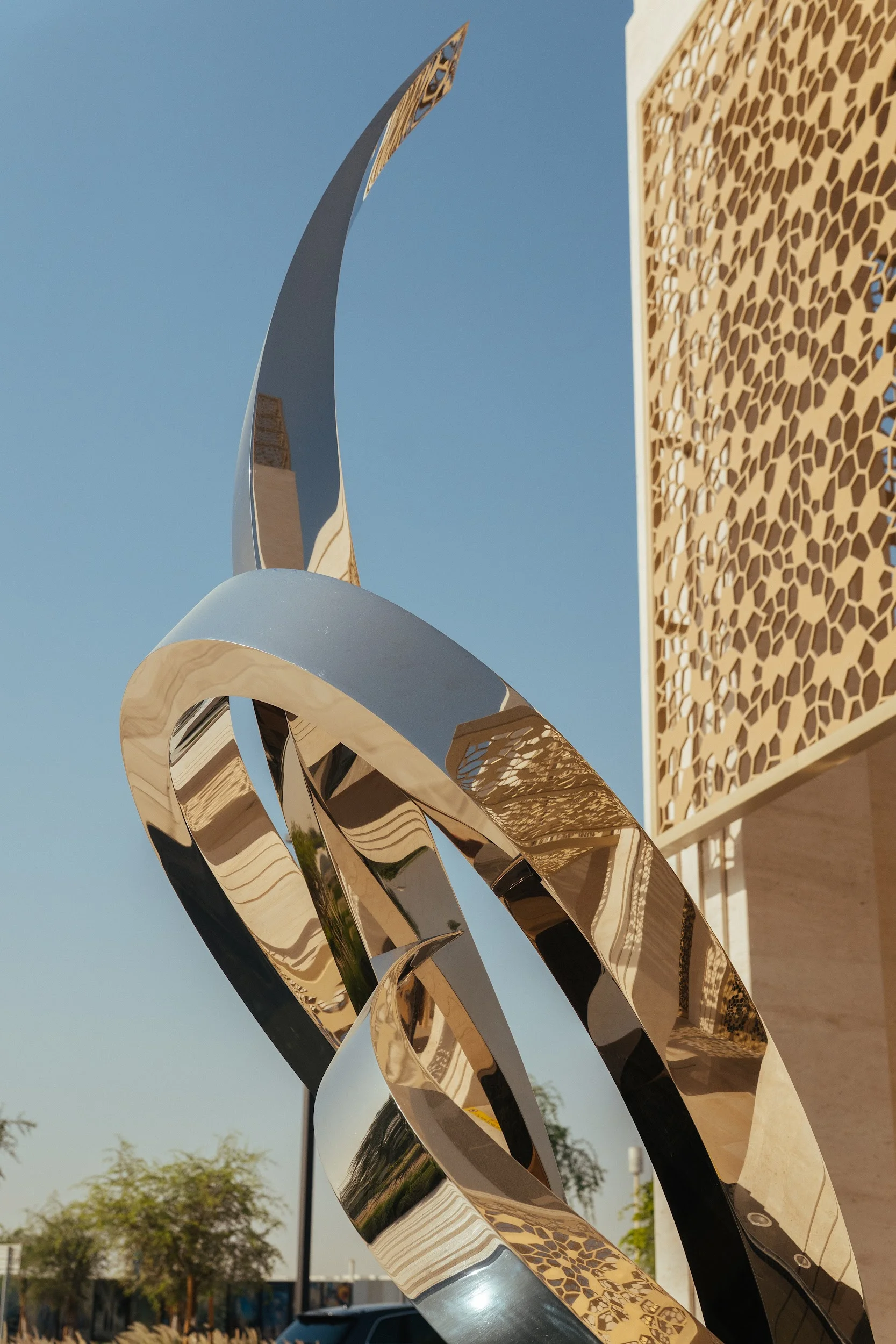 Moments Calligraphy Sculpture by eL Seed at Tilal Al Ghaf Dubai
