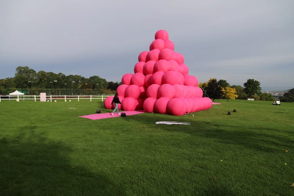 Pyramid XL Sphere Lacoste 4